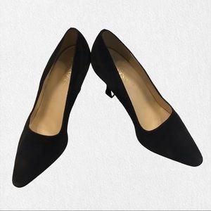 Flings Woman’s Vintage Tiffany Pointed Toe Heels